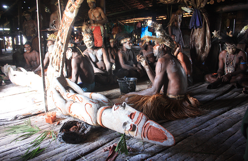Papua_2021_0708_SonderreiseShow_Wamena_Kuruwai_Asmat